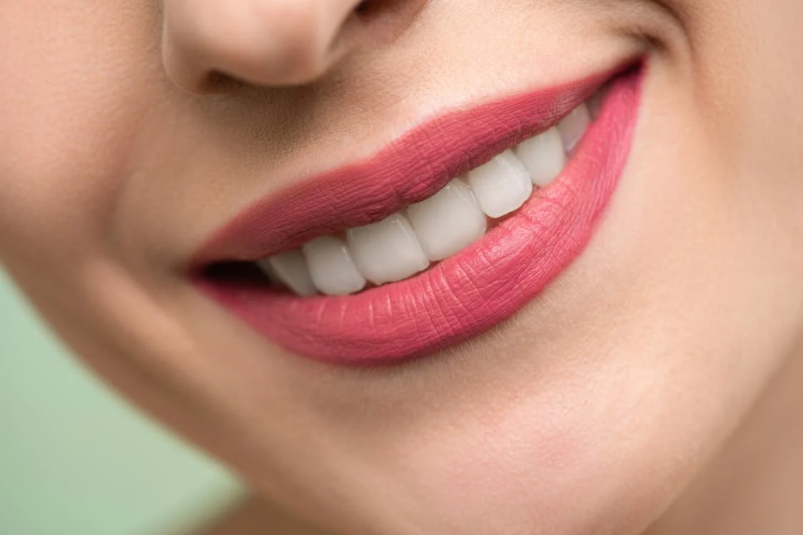 Hygiène bucco-dentaire : comment avoir les dents blanches ?